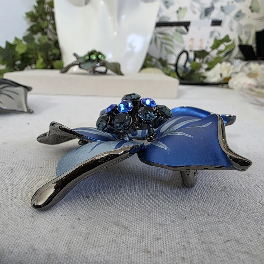 Unique Metal Belt Buckle Painted Flower With Crystal Stones Blue Grey Green
